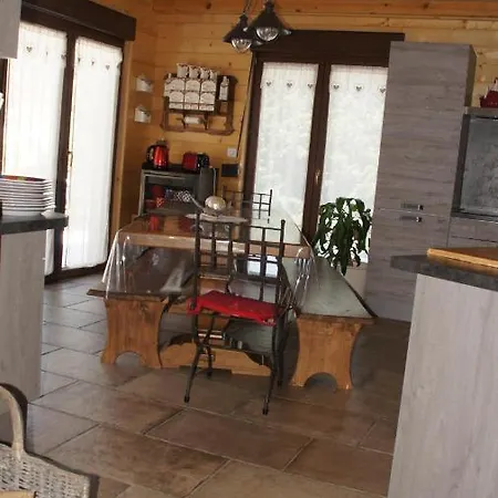 Du Champs Des Semeaux