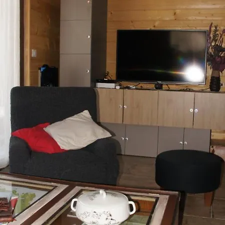 Du Champs Des Semeaux Wisches