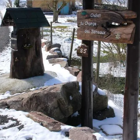 Du Champs Des Semeaux