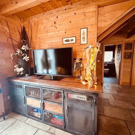 Du Champs Des Semeaux בקתה Wisches