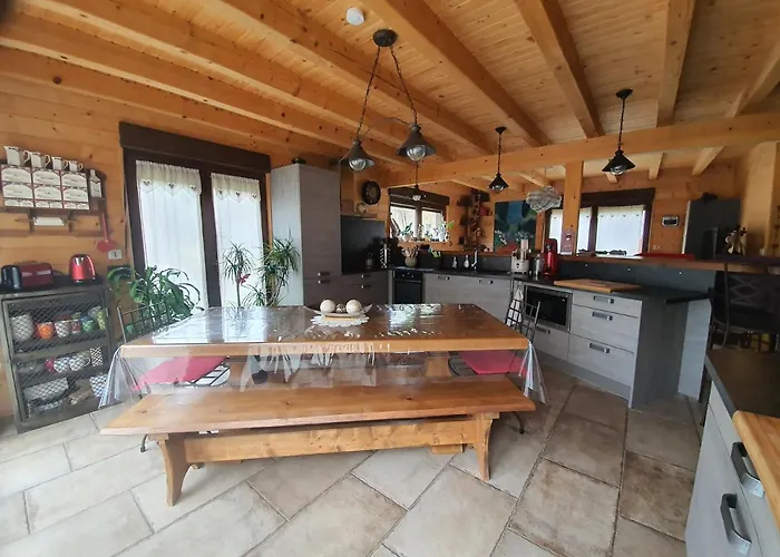 Du Champs Des Semeaux Chalet